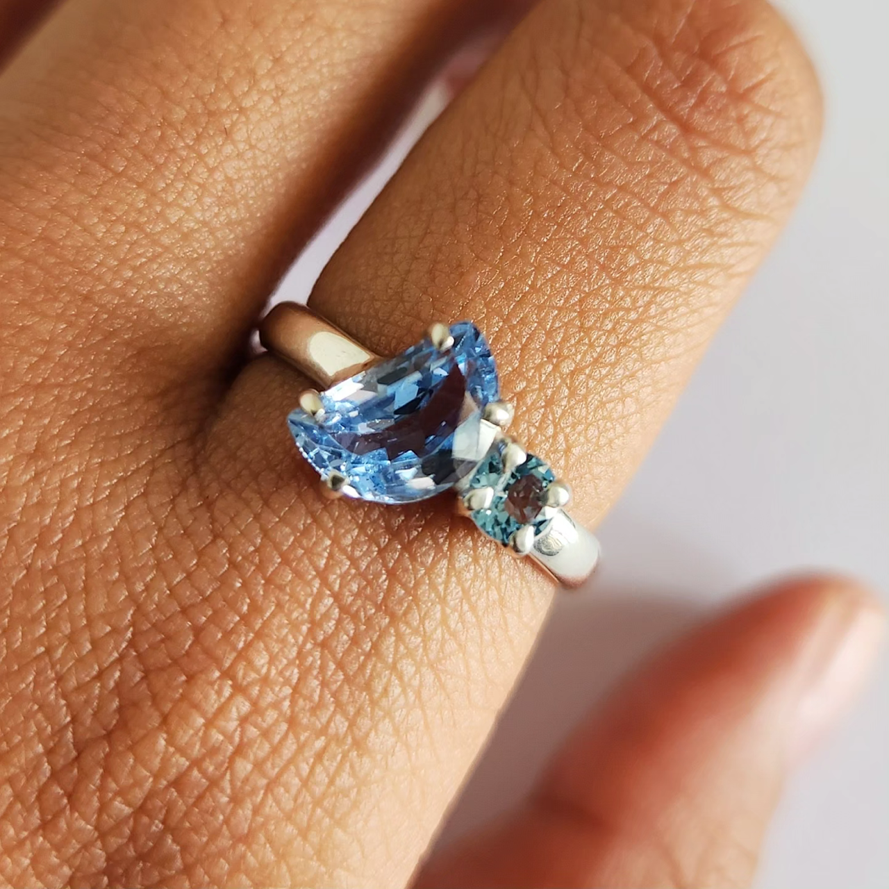 Badiono Ring Bali Silver 925 Blue Topaz Stone
