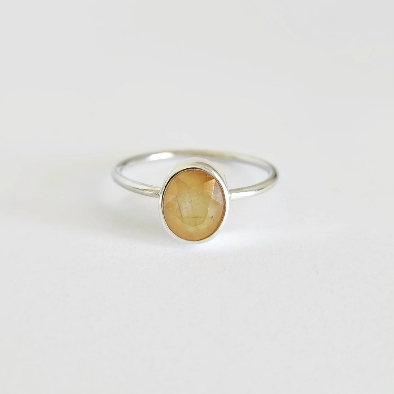 Saren Ring Bali Silver 925 Yellow Sapphire Stone