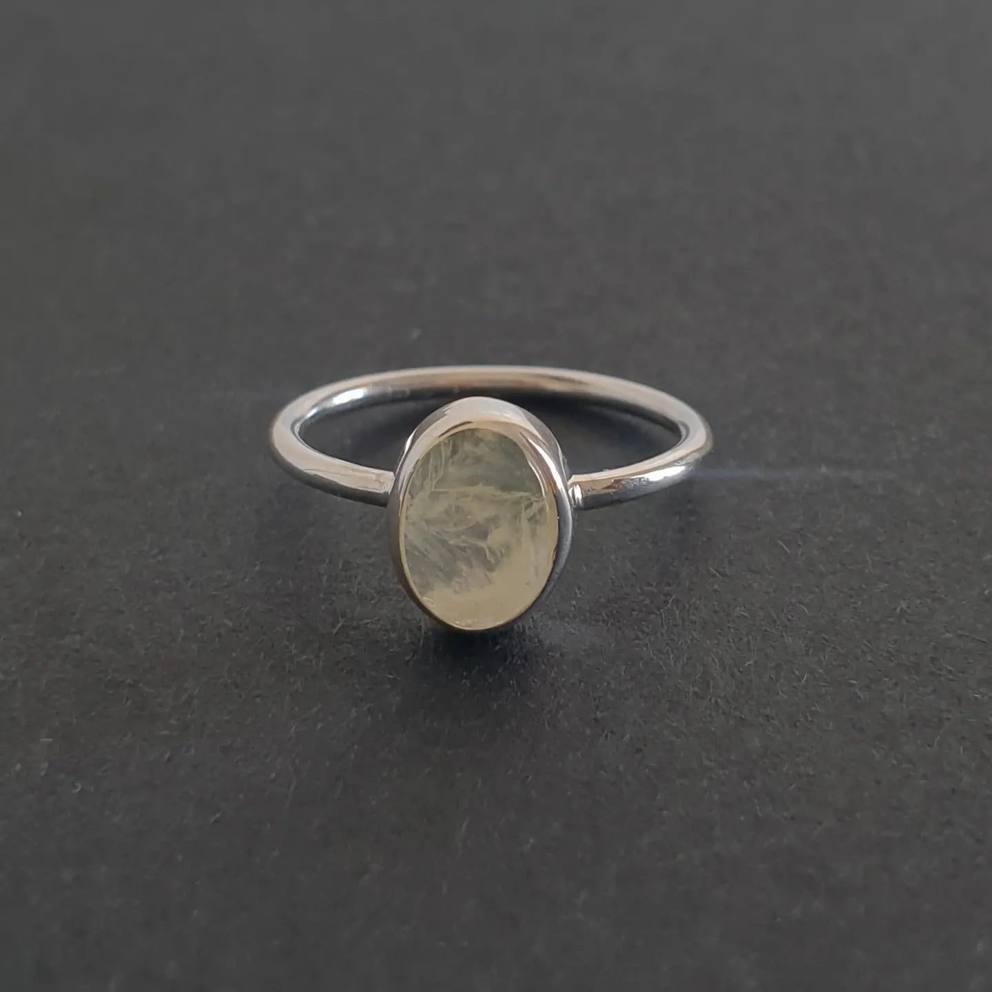 Pangsan Ring Bali Silver 925 Prehnite Stone
